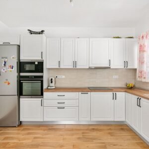 شقة طلابية مفروشة