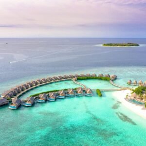 أرض قريبة من الخدمات