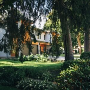 شقة قريبة من وسائل النقل